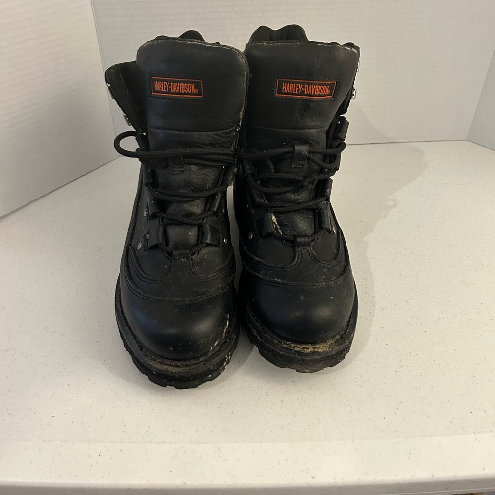 Men’s size 10 Harley boots